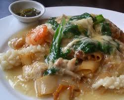 Phở hải sản sốt - Siêu Thị ẩm Thực Hotwok - Công Ty Cổ Phần Dịch Vụ ăn Uống Việt Nam